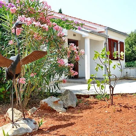 Apartman Kister Petrcane