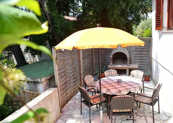 Kister Apartman Petrcane
